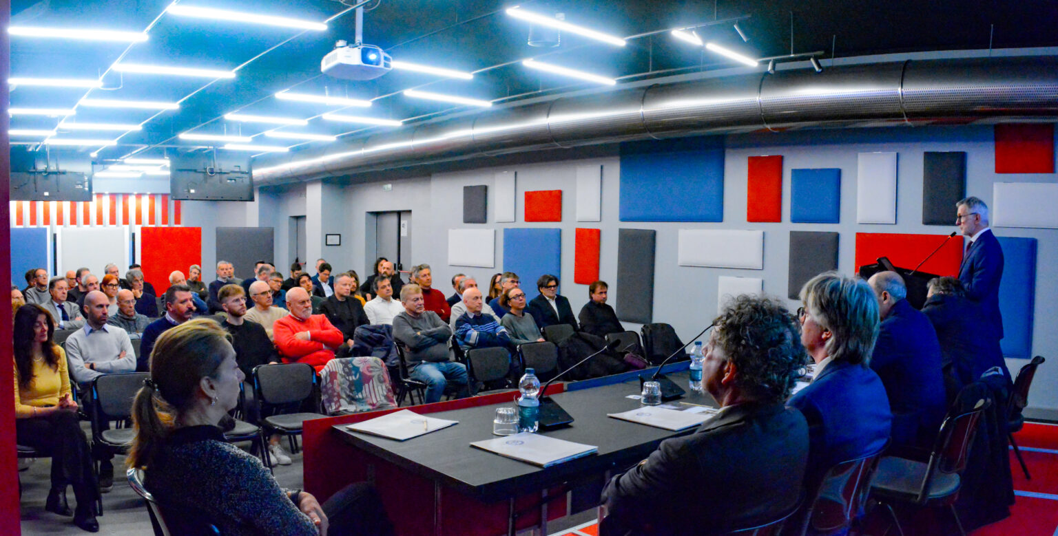 Associati riuniti durante l’Assemblea AIARP del 2024